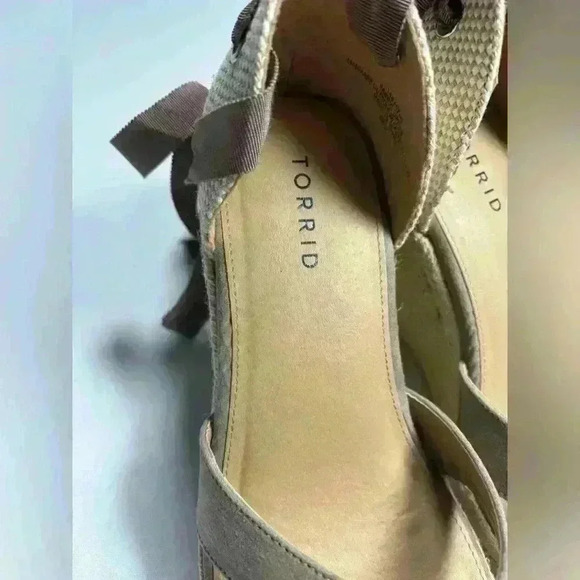 Torrid Ankle Wrap Platform Wedge Espadrilles Size 9WW New - Picture 5 of 11